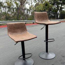  Set of 2 Adjustable Swivel Bar Stools