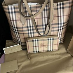 Burberry Tote Bag And Wallet ( Authentic)