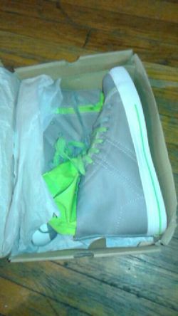 Levi's shoes size 12