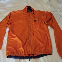 Patagonia Jacket – Perfect Fall Colors! 🍂**