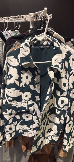Zara Men’s Floral Jacket