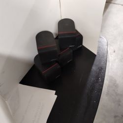 BOSE SINGLE CUBE SPEAKERS And Ribbon WIRES AND Sub Woofer