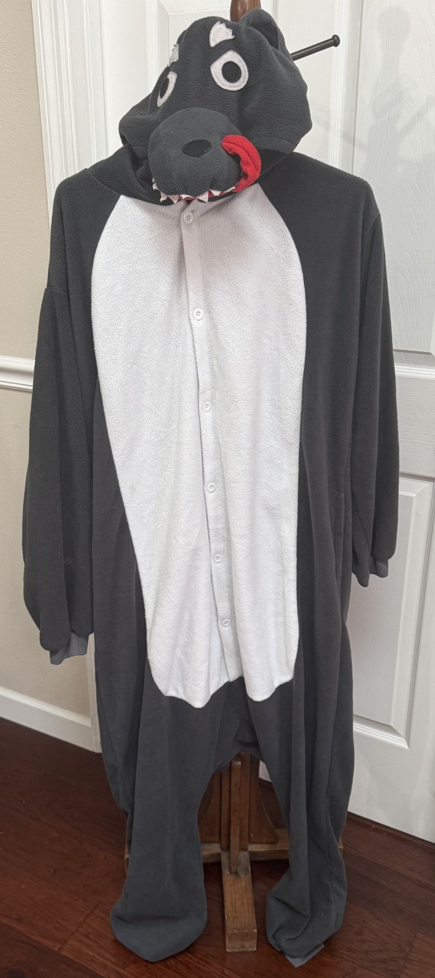 Adult Size L Wolf Costume Just $5 