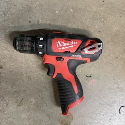 Milwaukee M12 Drill