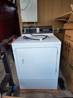 Speed Queen DR7004WElectric Dryer
