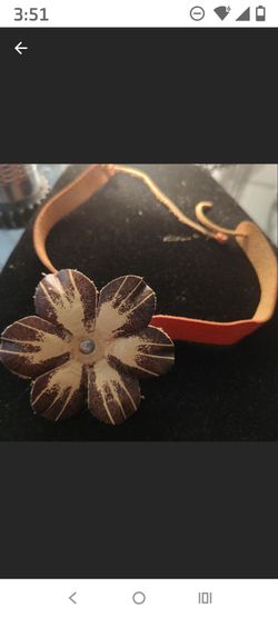leather chocker