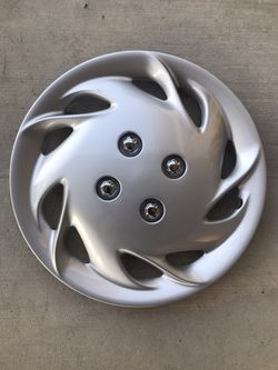 KT 880 14” Metallic Silver hubcap
