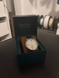 OOFAY Men’s Classic White Dial Dress Watch