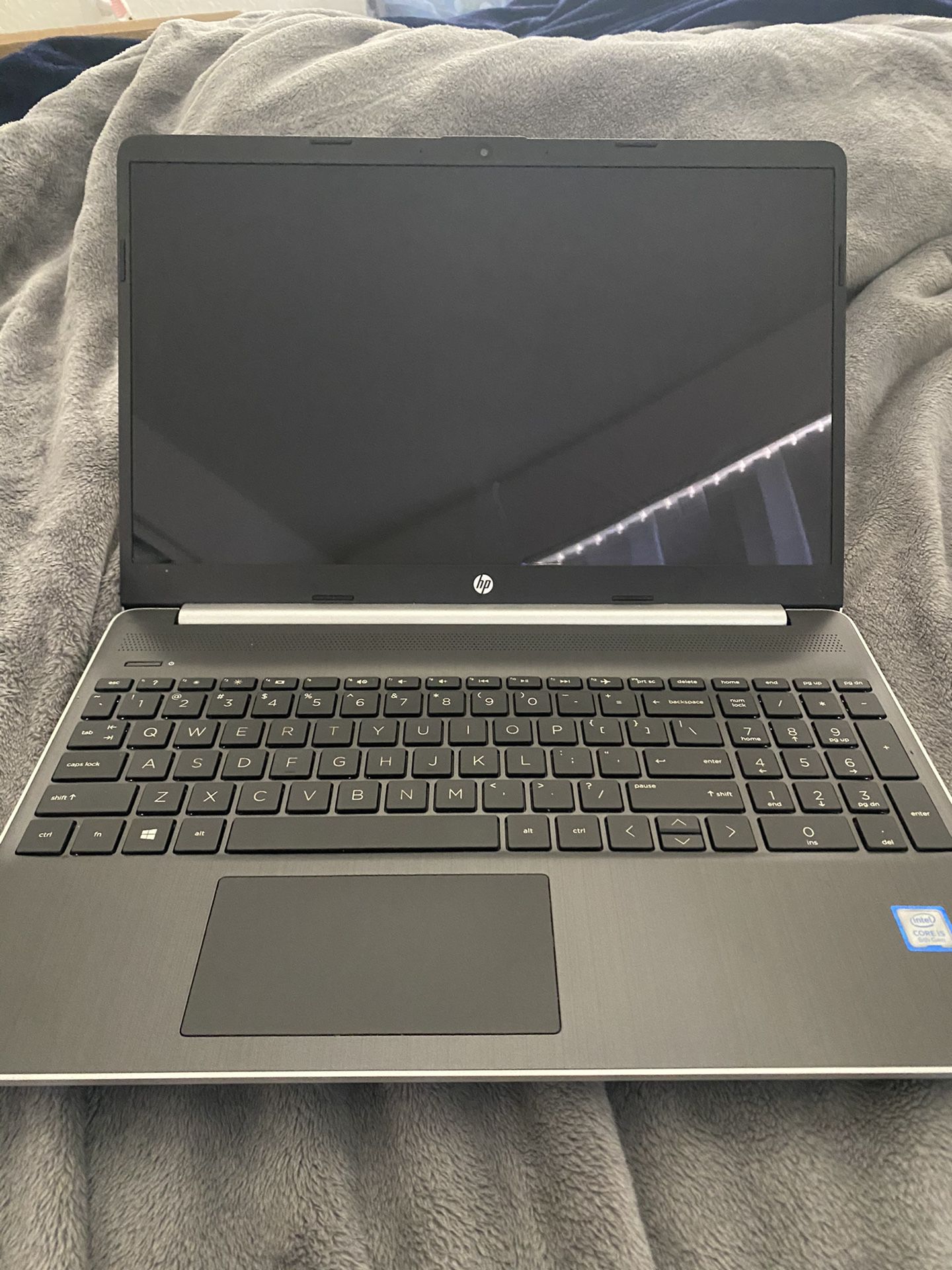 HP Laptop (LCD SCREEN IS CRACKED)