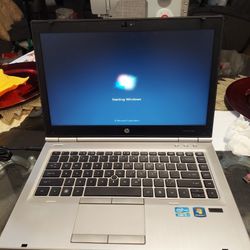 Hp.elite Book .4 Gigs Ram  .new Battery. New  CHarger 
