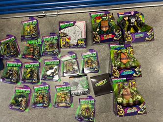 Teenage mutant ninja turtles figure lot