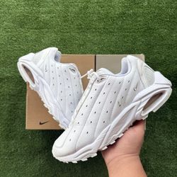 Nike Hot step Air Terra Size- 10.5 