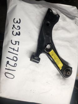 2018-2023 Toyota chr lower arms  R