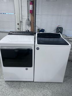 WHIRLPOOL. WASHER AND. DRYER. SET