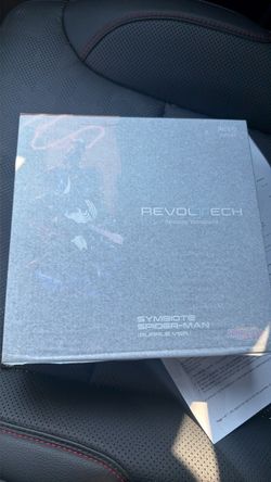 Revoltech symbiote spider