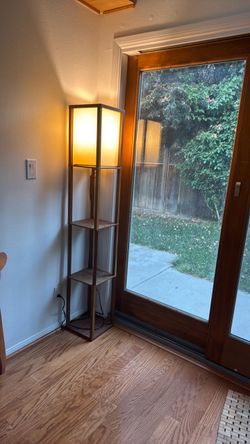 Floor lamp