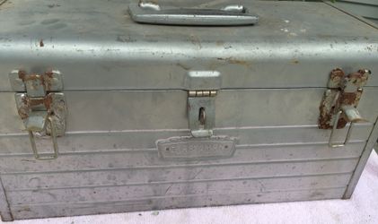 Craftsmen Crown Tool Box
