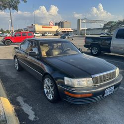 1991 Lexus LS 400