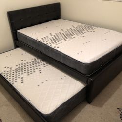 Full /twin Trundle Bed Frame With Mattresses 