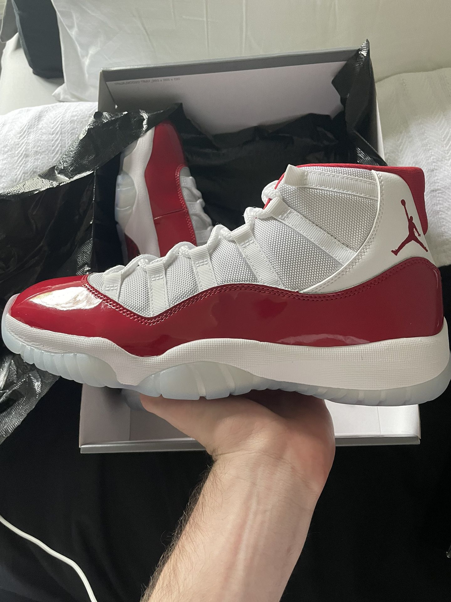 Jordan 11 Cherry Size 11.5
