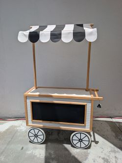 Hearth and Hand Market Cart Lemonade Stand Toy