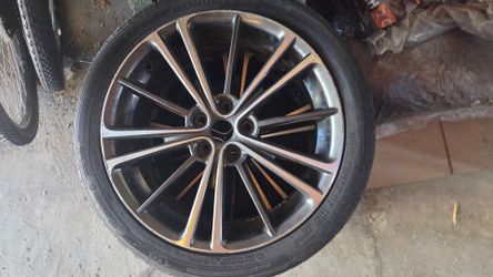 2 x 2013 Subaru Brz OEM wheels (plus tires)