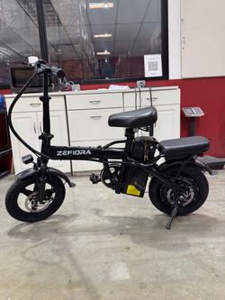 Folding electric bicycle
