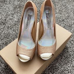 Gold Heels Size 6.5