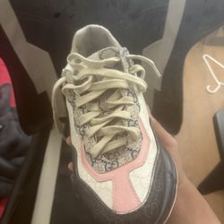 Size 11 Gucci Rhython 