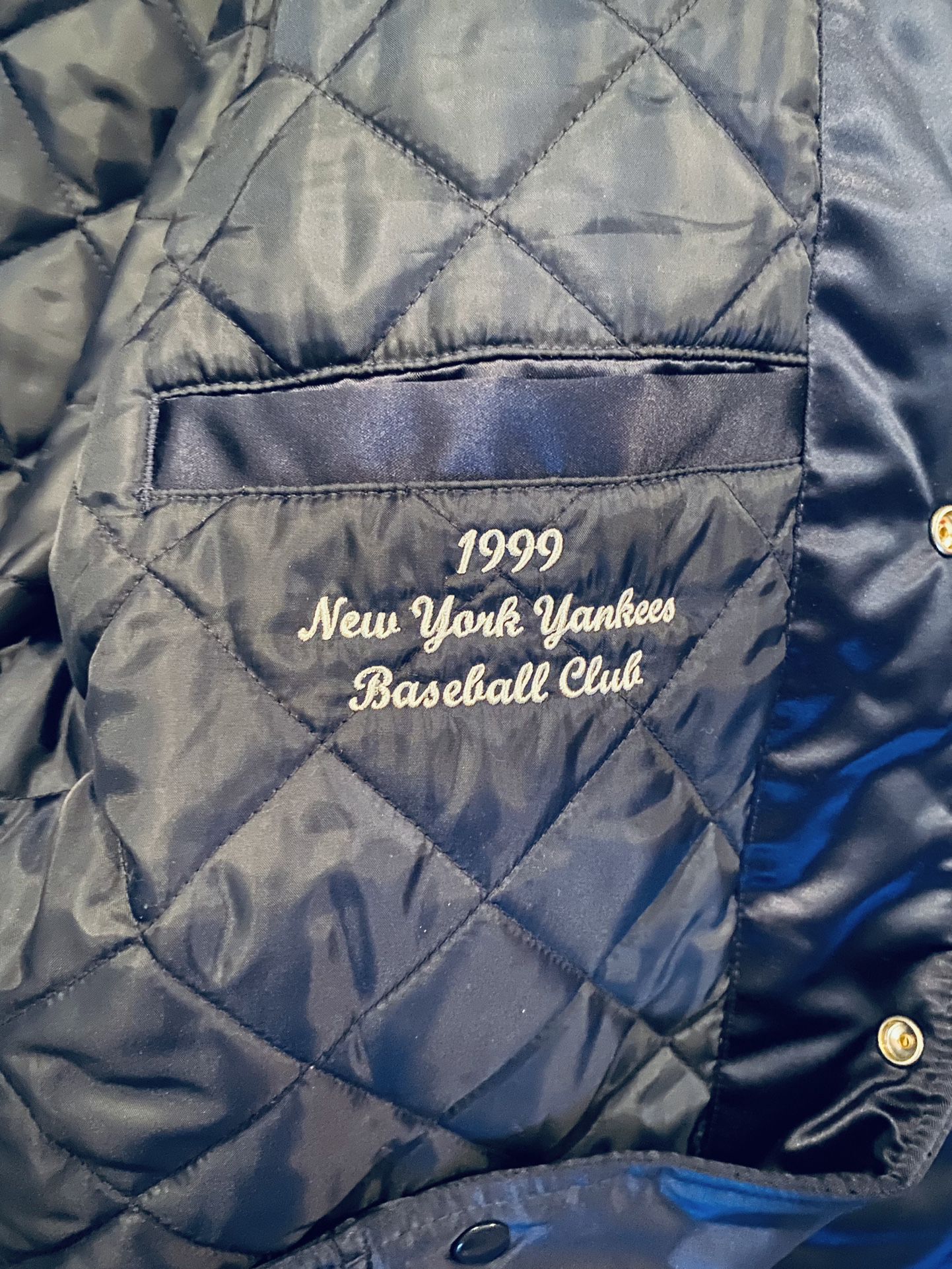 Mitchell & Ness Authentic '1999 Yankees' Satin Jacket [5542-418-99NYY]