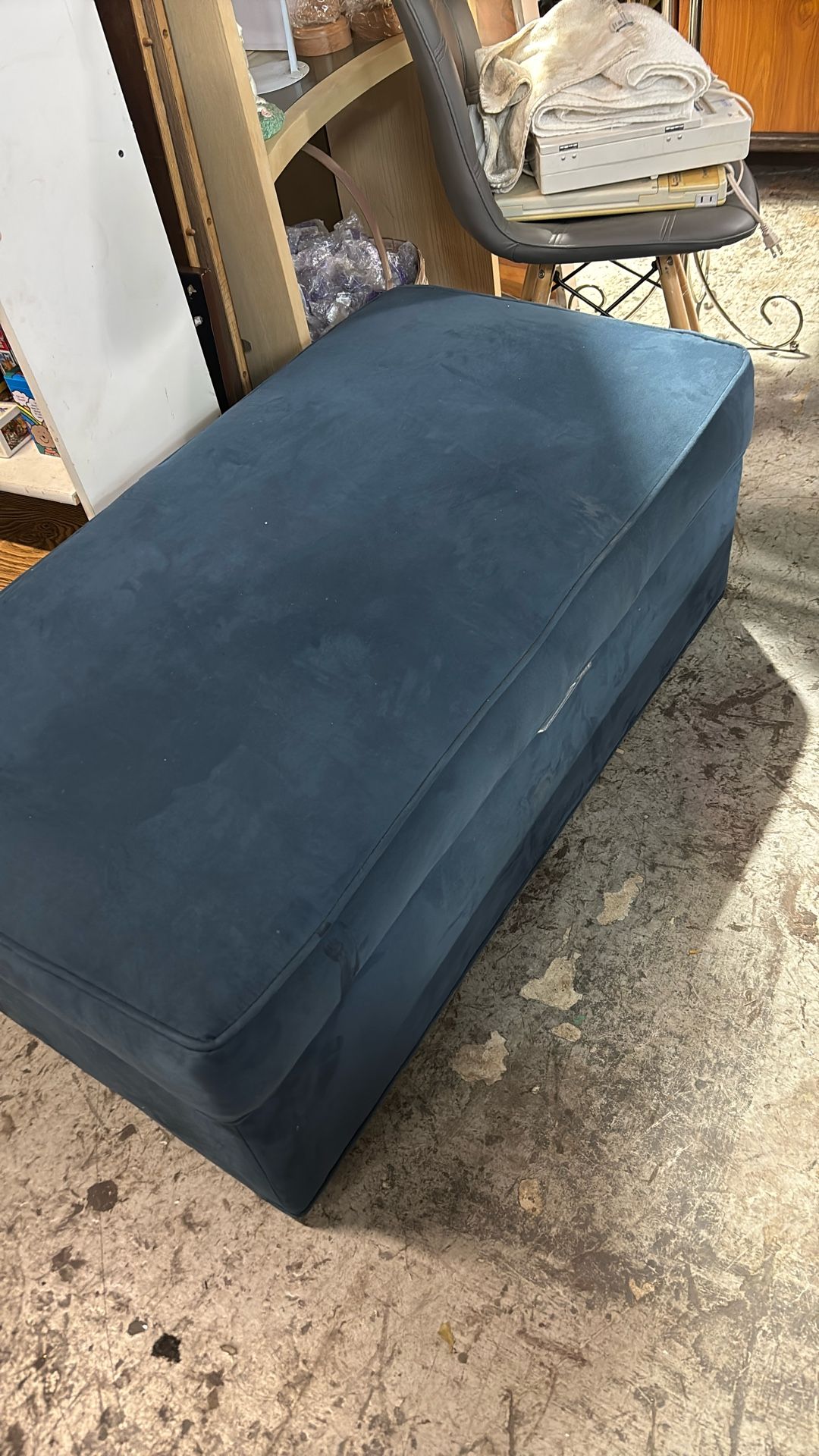 Hasok Swead Foot Stool Storage