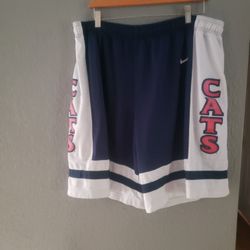 mens Shorts Sz M used 