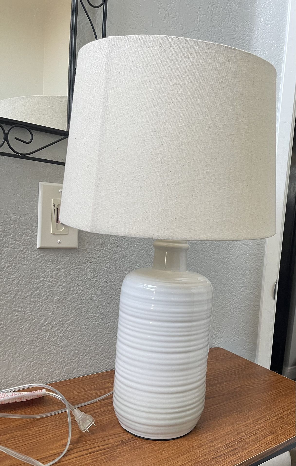 💡 Illuminate Your Space with the Ashley Ceramic Table Lamp!