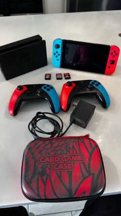 Nintendo Switch Bundle – Excellent Condition 🎮