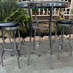Retro Bar Stool Set 