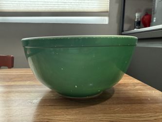 Green Pyrex 4”height  Vintage