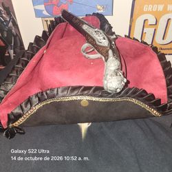Pirate Tricorn Hat and Flintlock Pistol Set