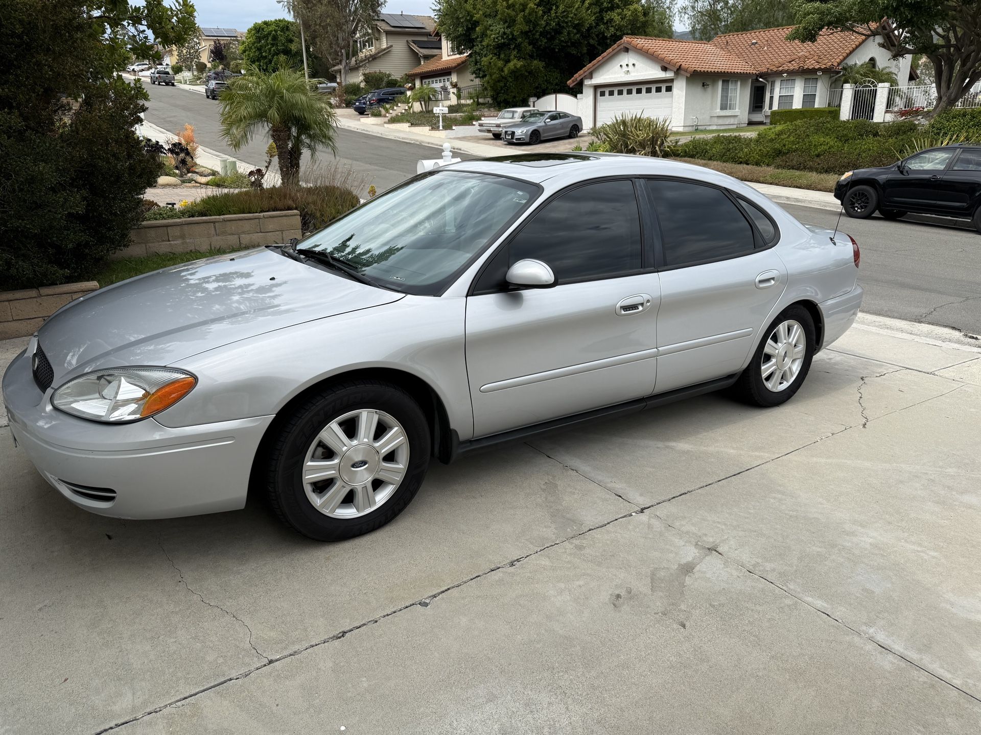 2005 Ford Taurus