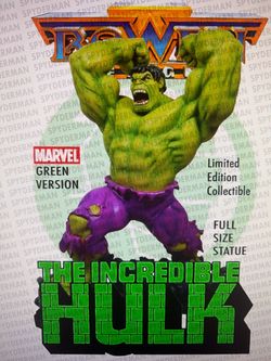 Incredible Hulk statue bowen designs full size avengers hulk smash
