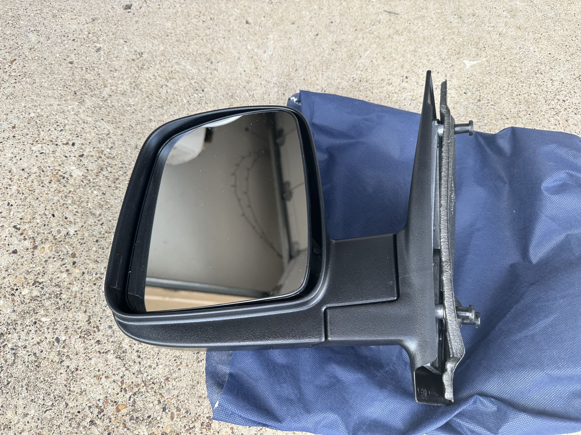 NEW! 2003-2007 GMC Savana, Chevy Express Driver Side Manual Mirror Assembly