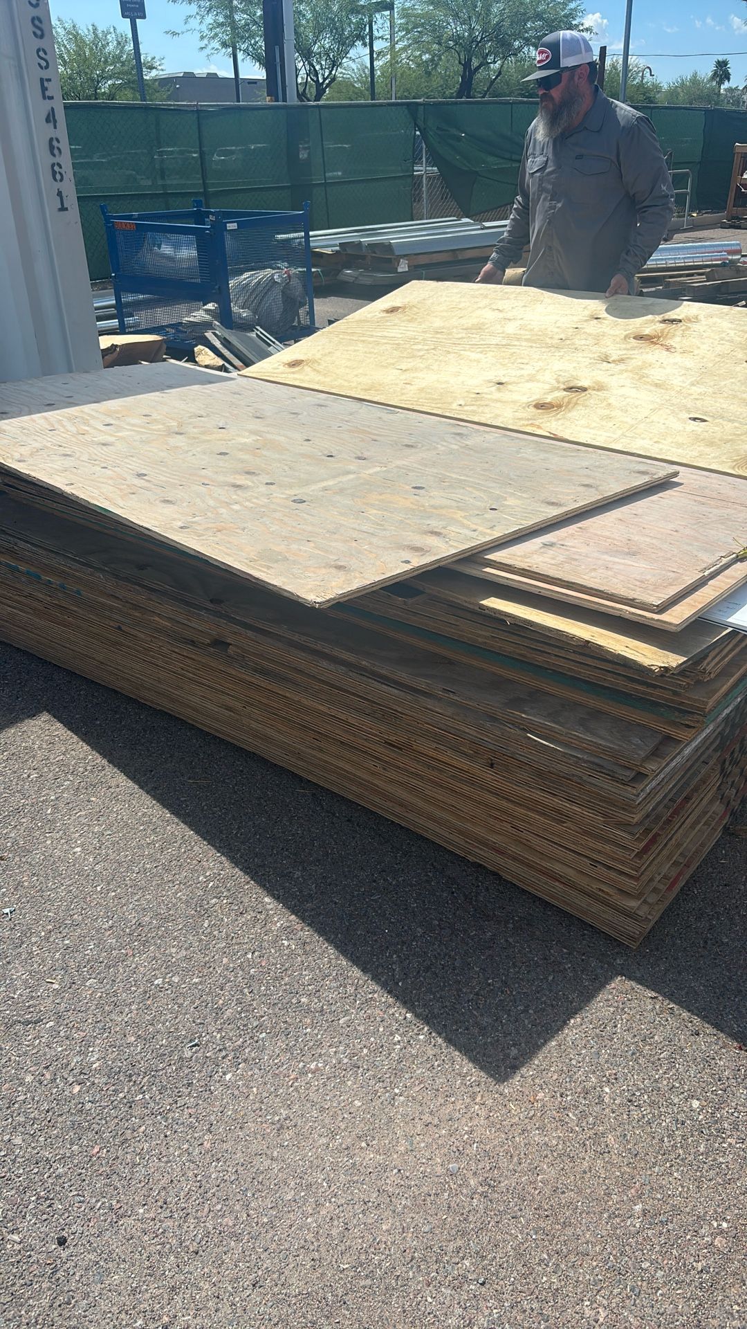 3/4 Inch Plywood for Sale in Phoenix, AZ - OfferUp