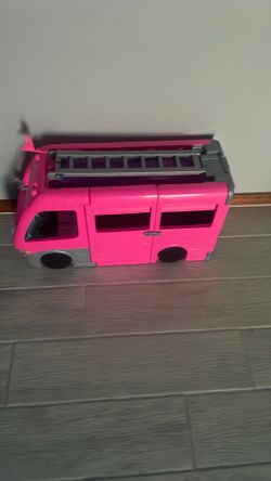 Barbie bus