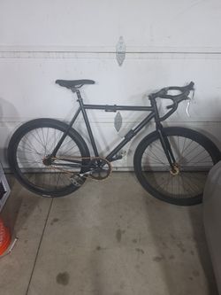 Fixed Gear Single Speed Bike with Extra Wheels
