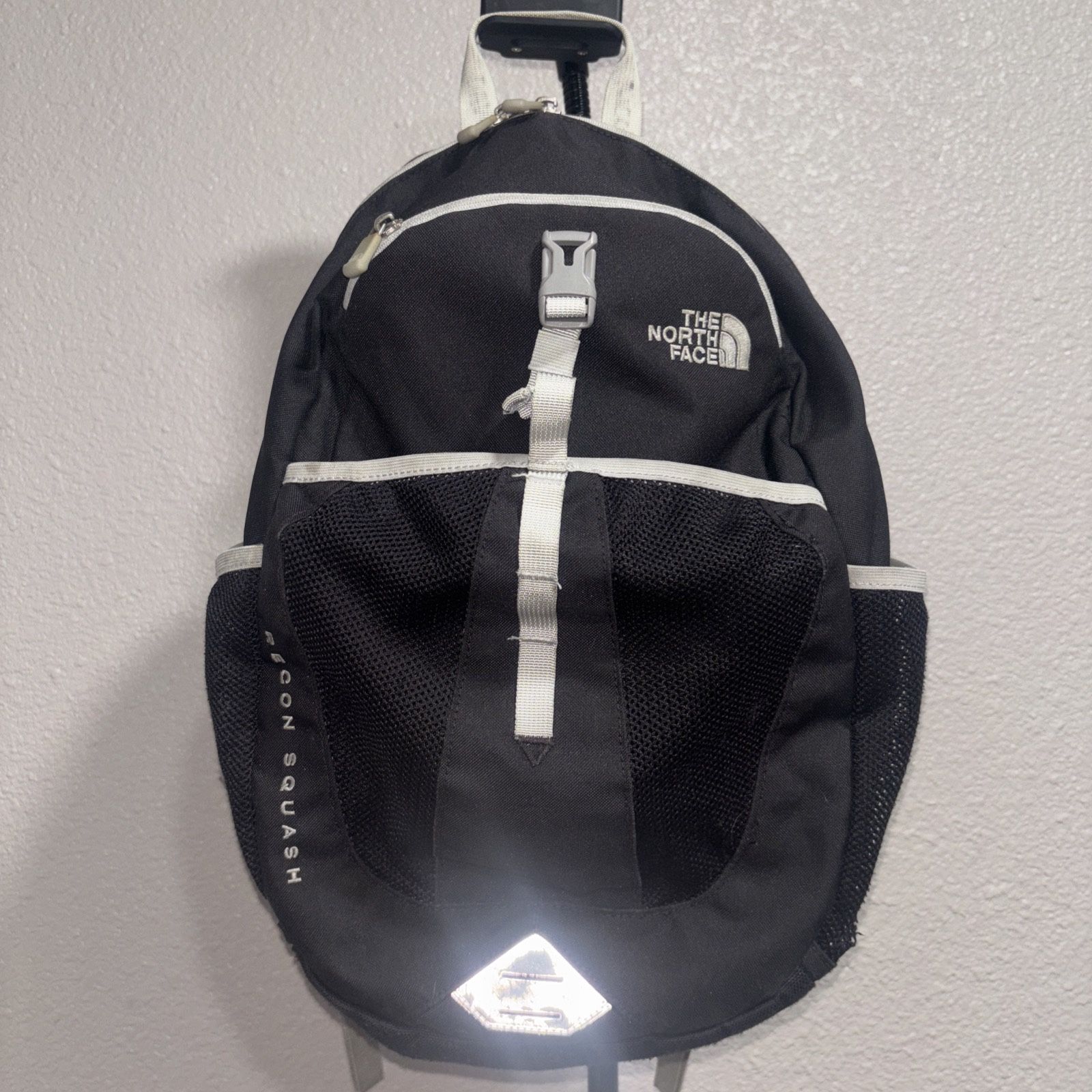 The North Face Youth Recon Squash Backpack Black/Gray Used