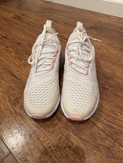 Nike 270s