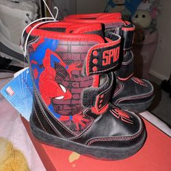 Toddler size 7 Spider-man Snow Boots