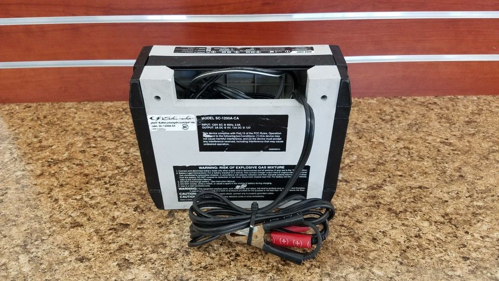 SCHUMACHER 12AMP TRICKLE CHARGER *16646*