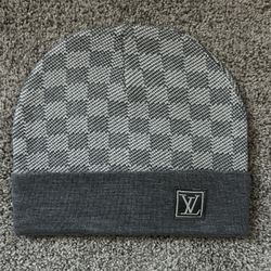 grey beanie