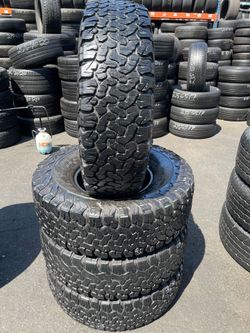 31/10/50/15 bf Goodrich Tires all terrain 4 tires