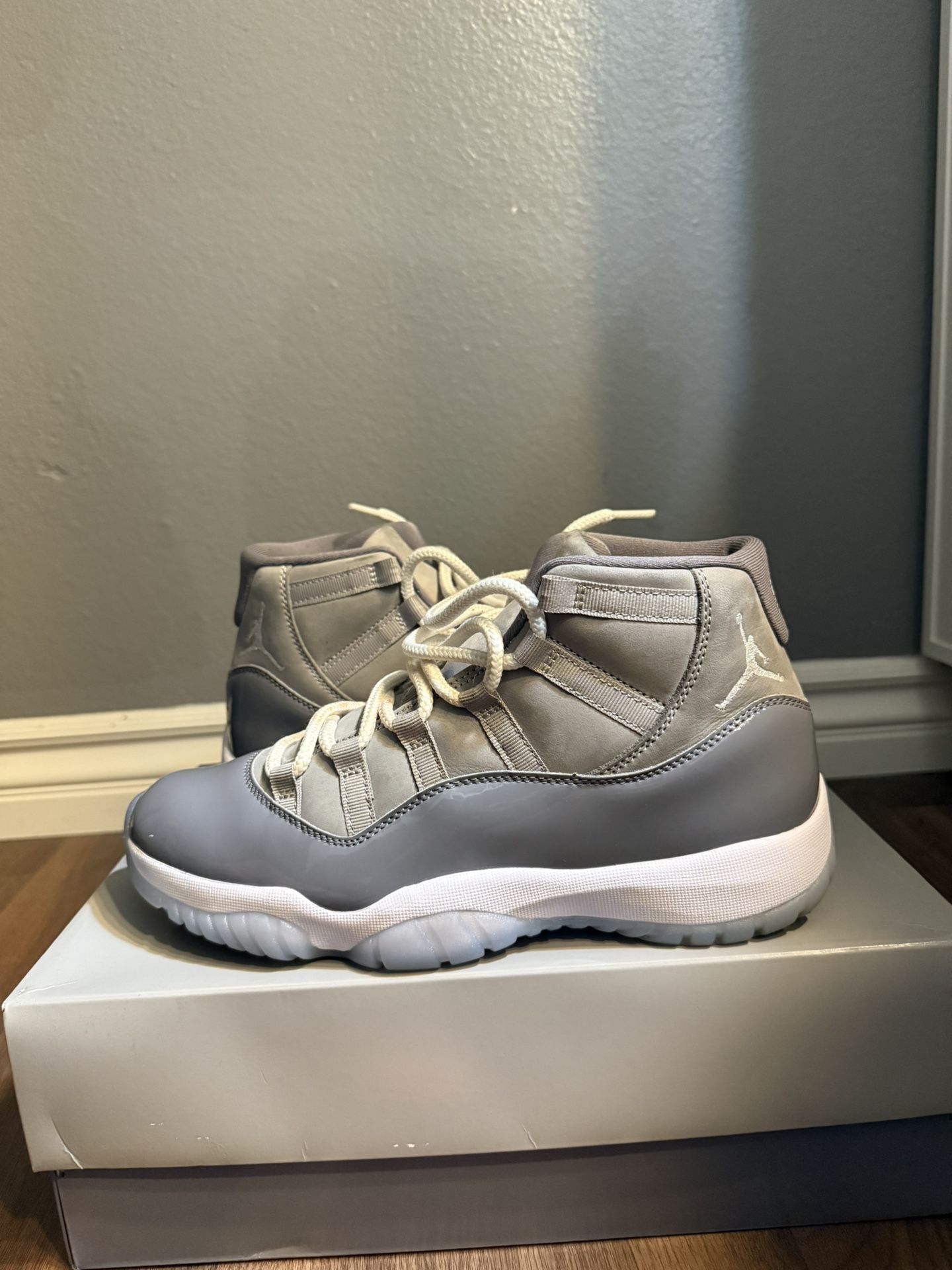 jordan 11 retro cool grey 9.5 